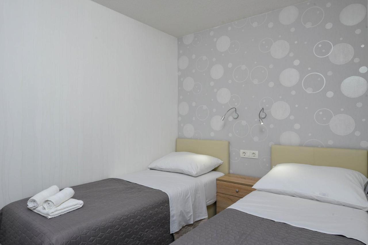 Larisa Hotel โอเรบิก ภายนอก รูปภาพ